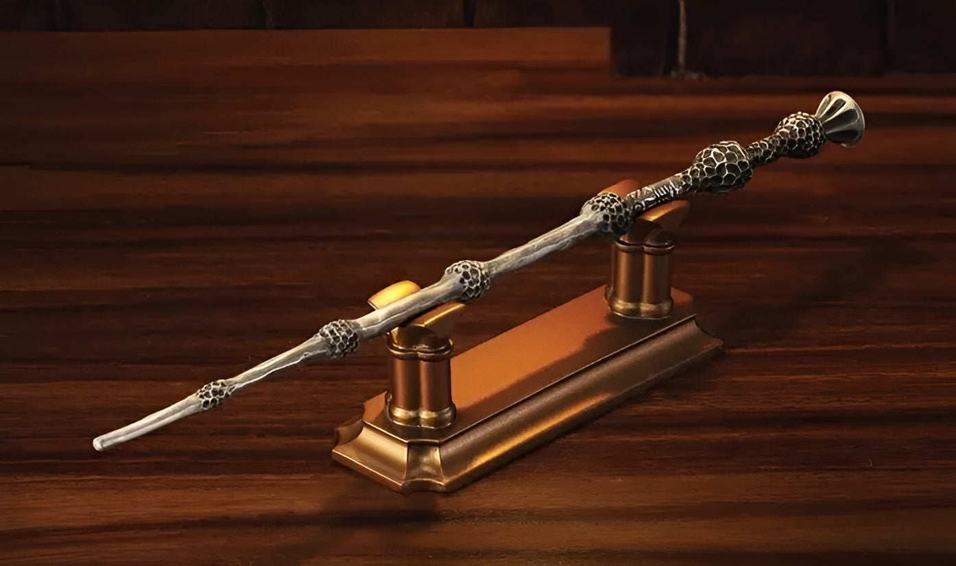 Collectible Figurines & Replicas