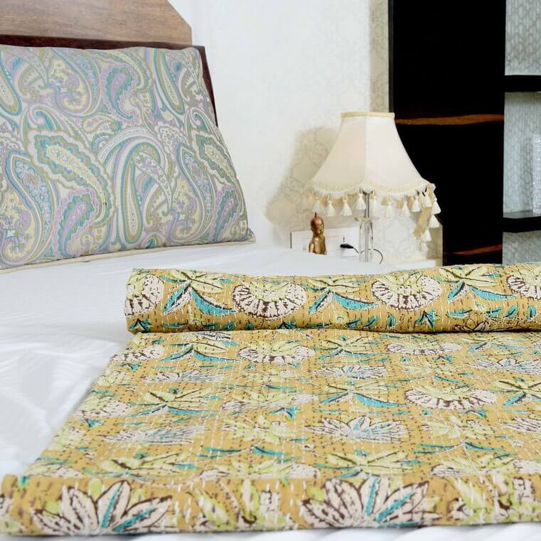 Leaf Patterned Design Reversible Doona - King Size Brown