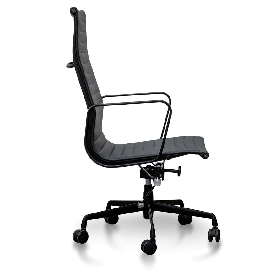 Chic Relaxation Office Chair - Black