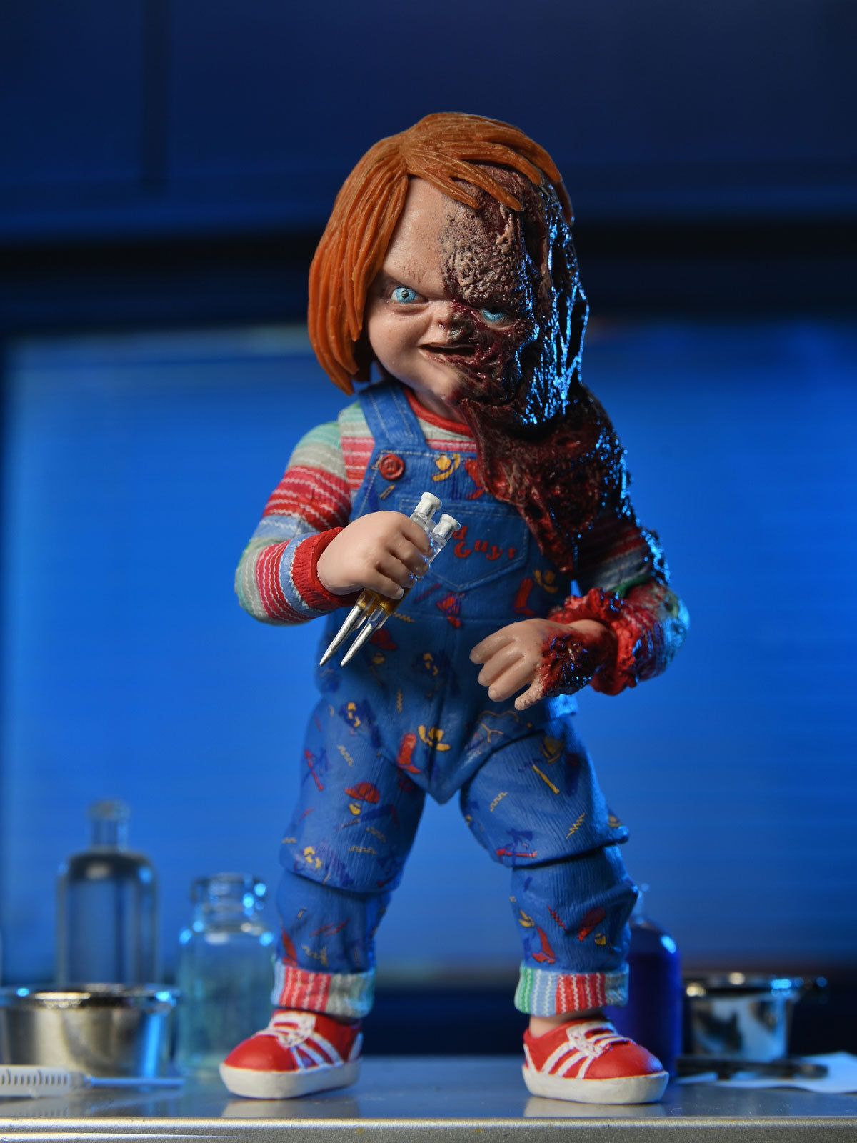 Child's Play Chucky Ultimate Chucky 7" Scale Action Figurine