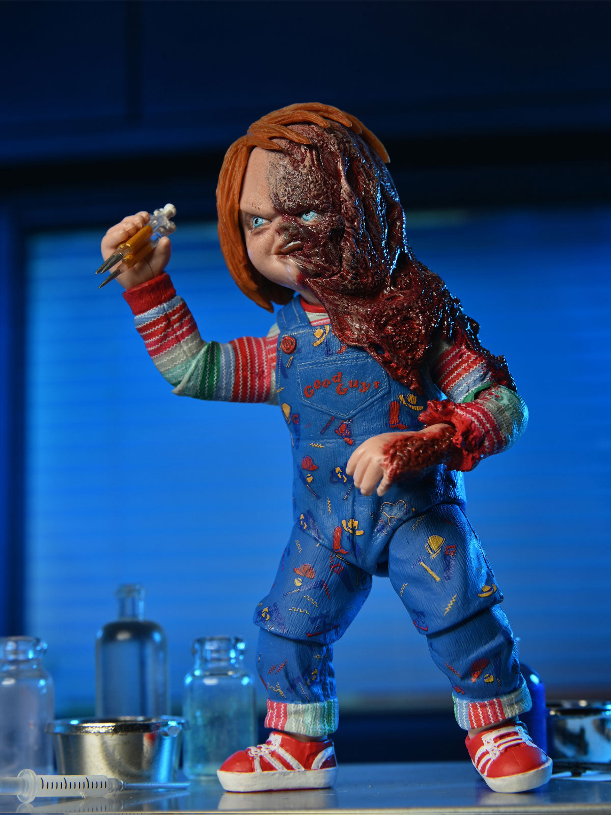 Child's Play Chucky Ultimate Chucky 7" Scale Action Figurine