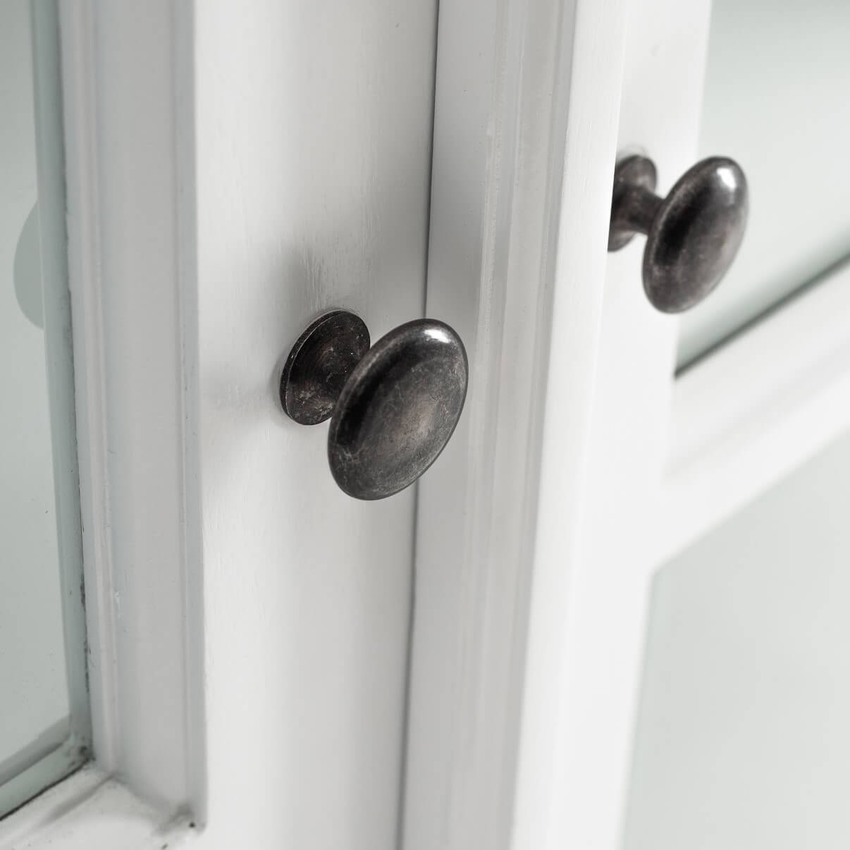 Classic Hutch Cabinet 2 Glass Doors 4 Shelves