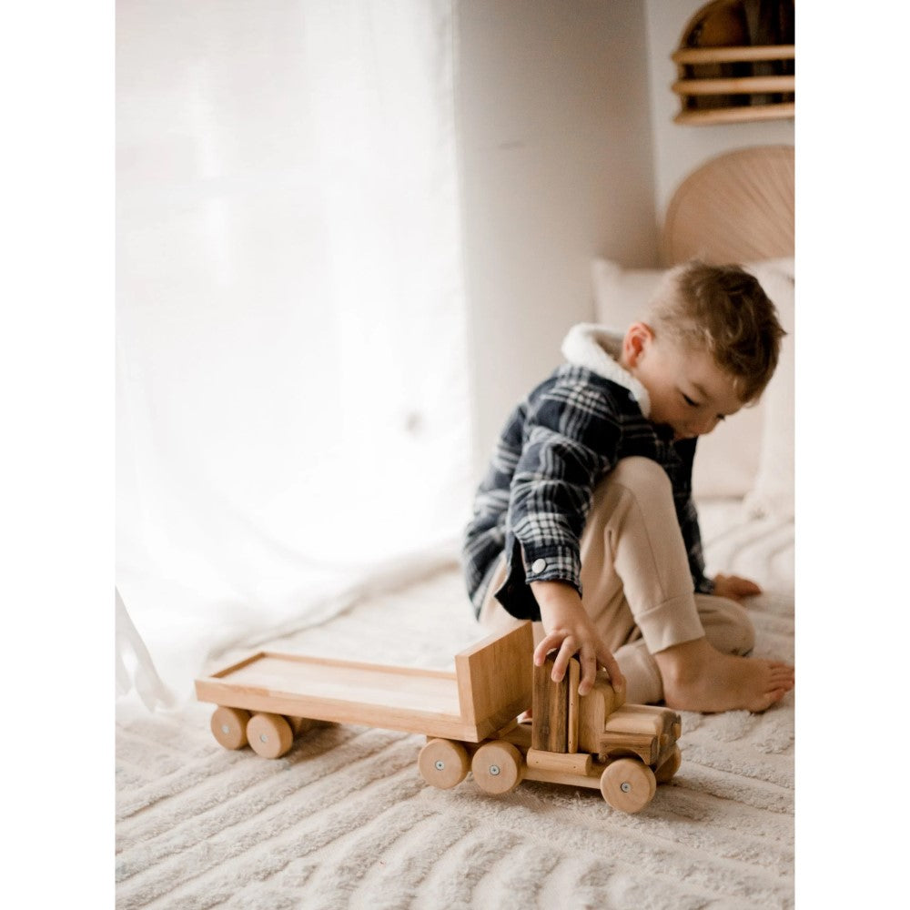 Crafted Vintage-Style Flat Back Truck