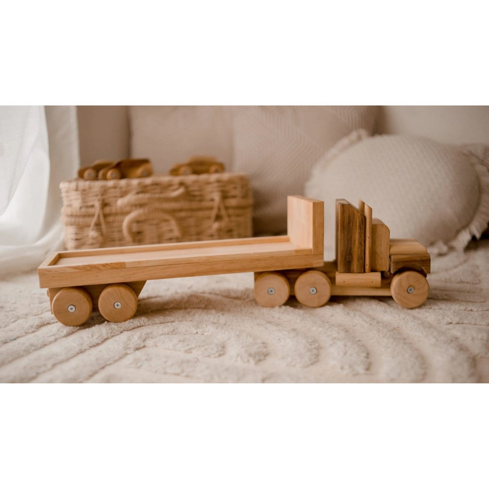 Crafted Vintage-Style Flat Back Truck