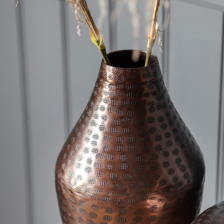 Eye-Catching Vase with Light Aged Effect (Available in 2 Styles)