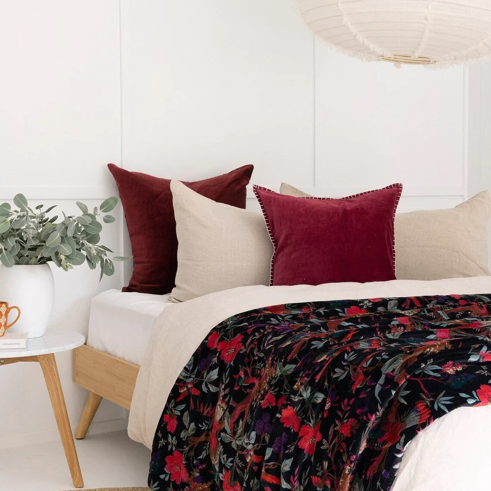Floral Decorative Velvet Blanket Quilt - Black