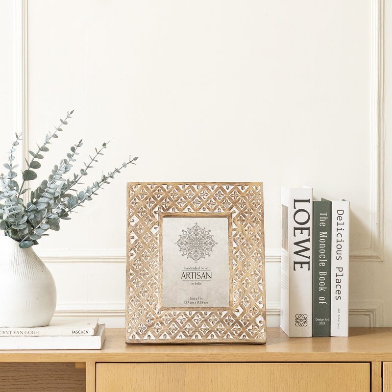 Handcrafted Mango Wood 'Diamond Flower' Photo frame 5x7"