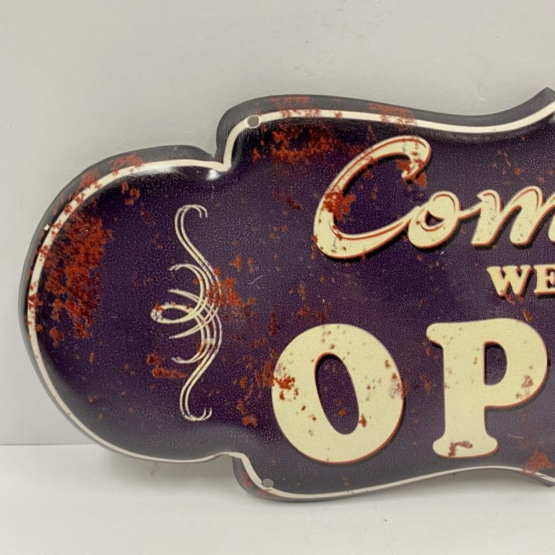 Iron Die Plate Beauty & Car Wall Decoration - Open