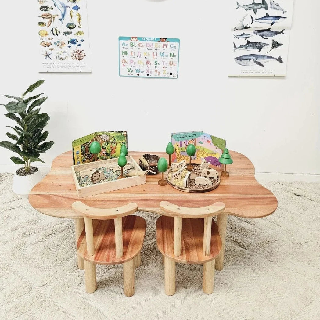Kids Hardwood Cloud Table with 4 Chairs