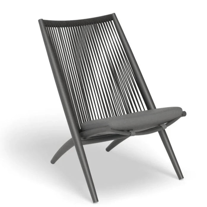 Metal Fusion Relaxation Chair With Cushion (Available in 2 colors)