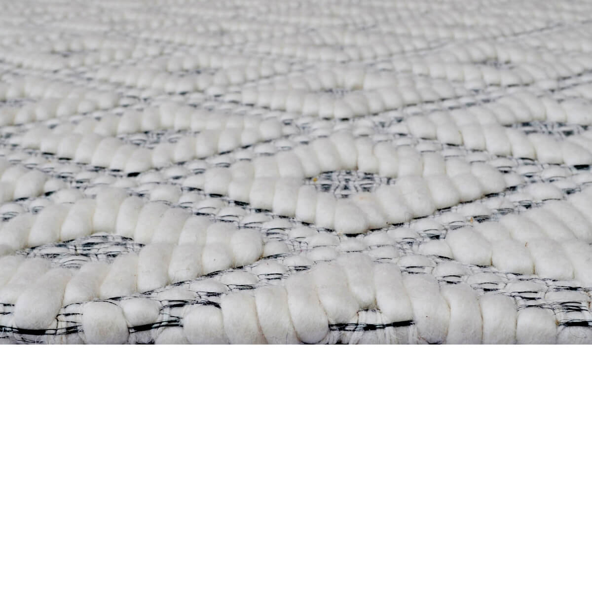 Nacre Diamond Pattern Hand Woven Woollen Rug (Available in 3 Sizes)