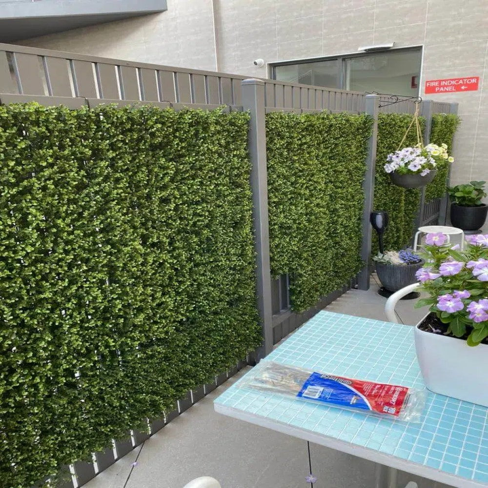 Nature UV Resistant Vertical Garden 1m X 1m