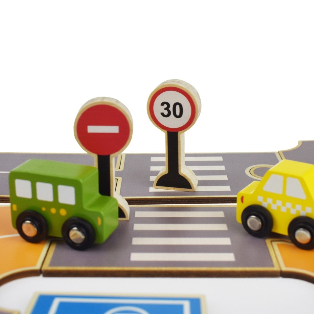 Race Track Wooden Playset 28Pcs