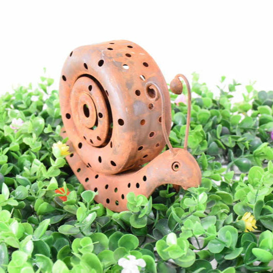 Rust Snail Metal Candle Holder - 15cms