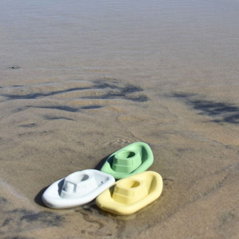 Sail Ease Silicone Toddlers Bath Toy Boat - Green