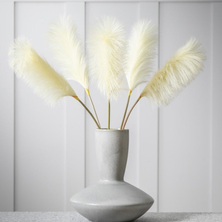 Set of 5 Soft Artificial Goma Feather Stems (Available in 3 Colors)