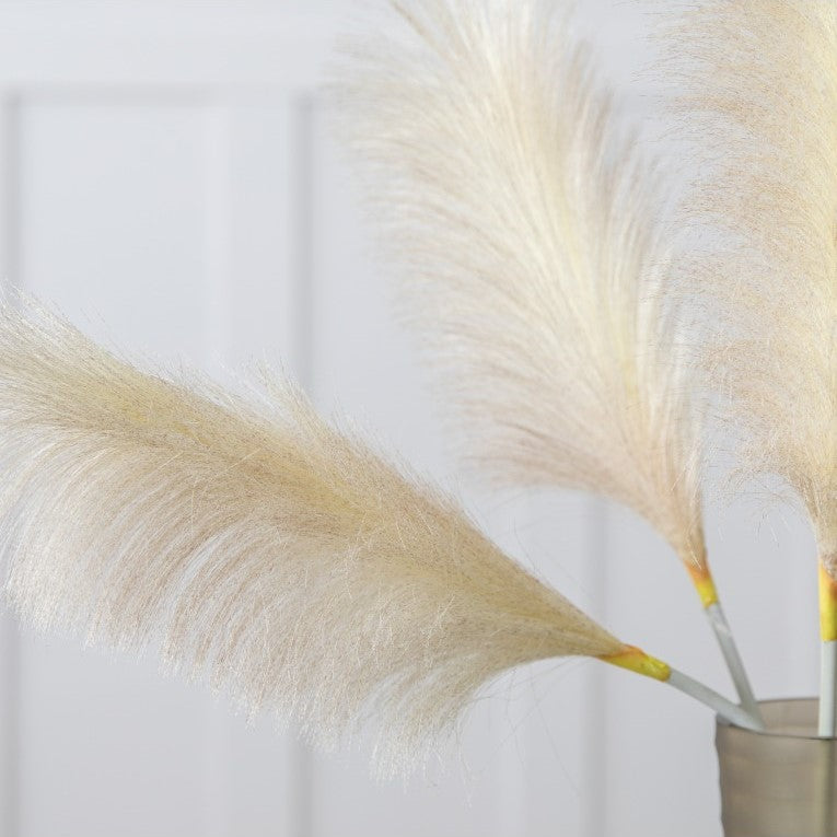 Set of 5 Soft Artificial Goma Feather Stems (Available in 3 Colors)