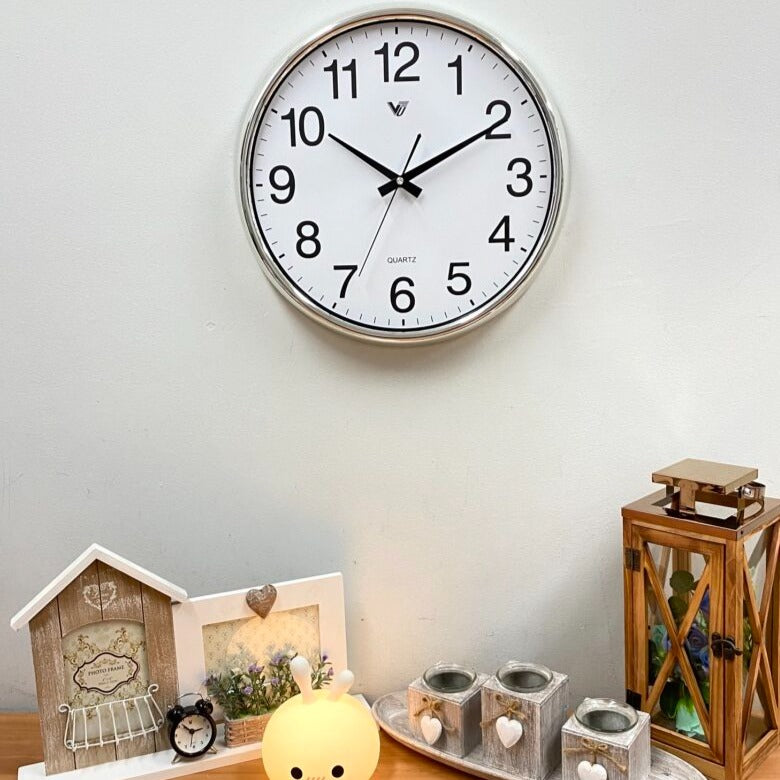 Shiny Plated Frame Round Wall Clock (Available in 2 colors)