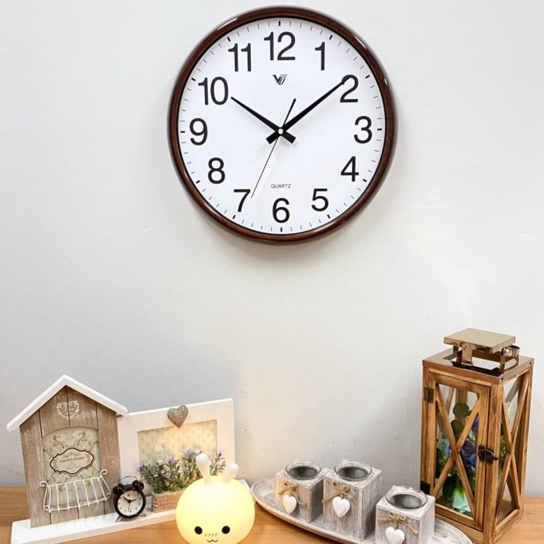 Shiny Plated Frame Round Wall Clock (Available in 2 colors)