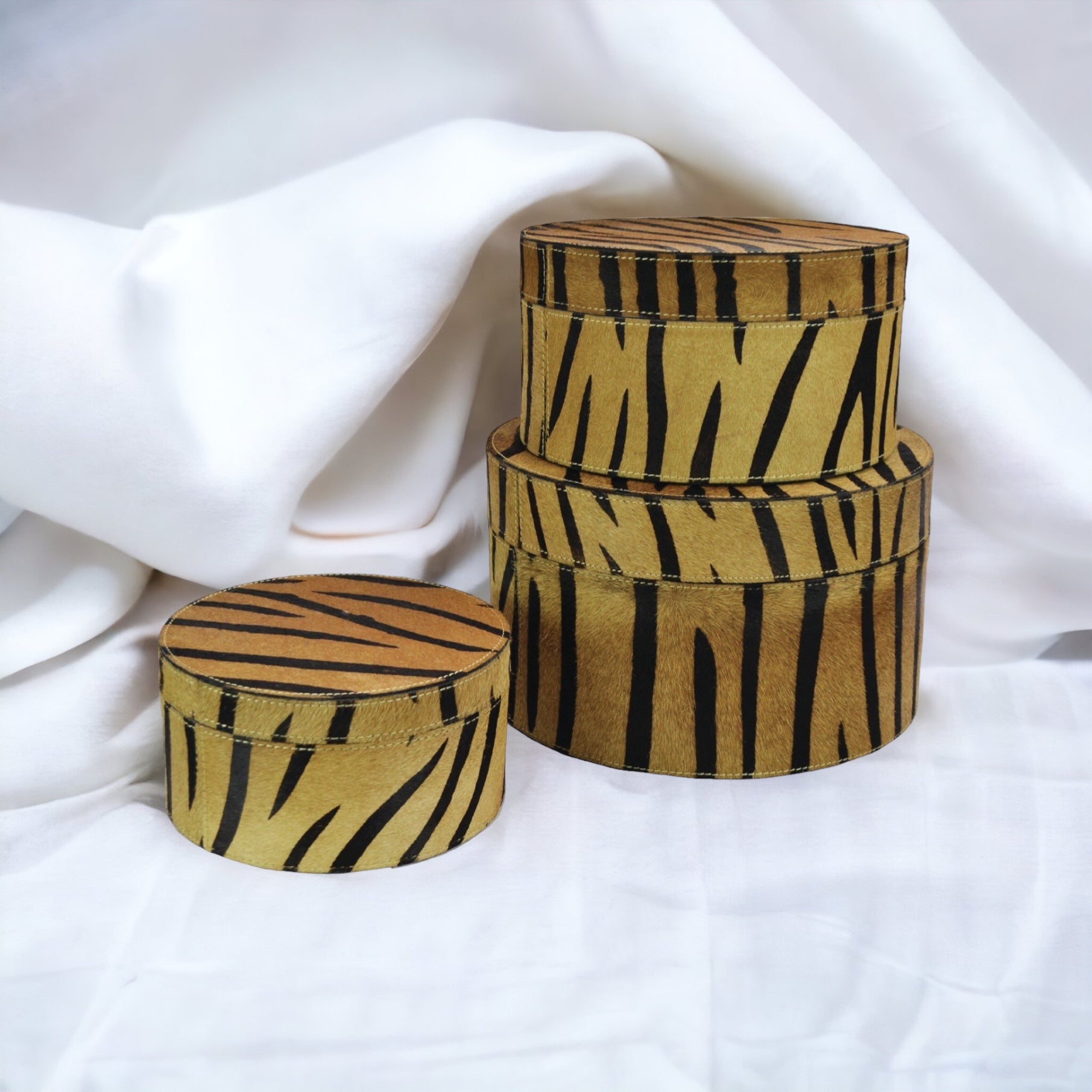 Set of 3 Round Leather Nesting Boxes (Available In 3 Colors)