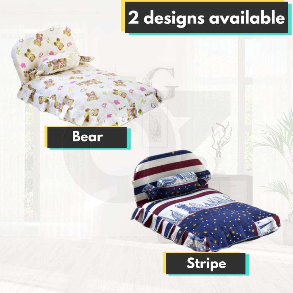 Pet Bed with Pillow and Quilt Star (Medium)