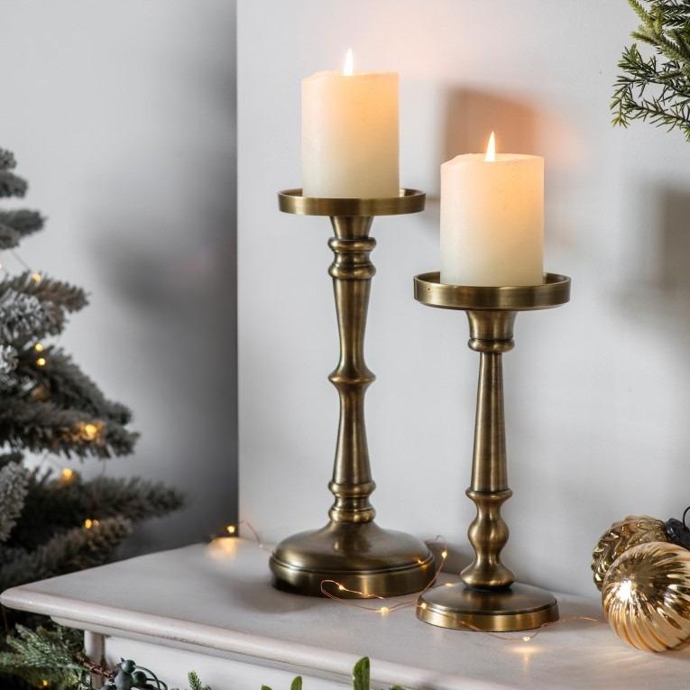 five_cinnamaon_Antique Charm In Bronze Candle Stick