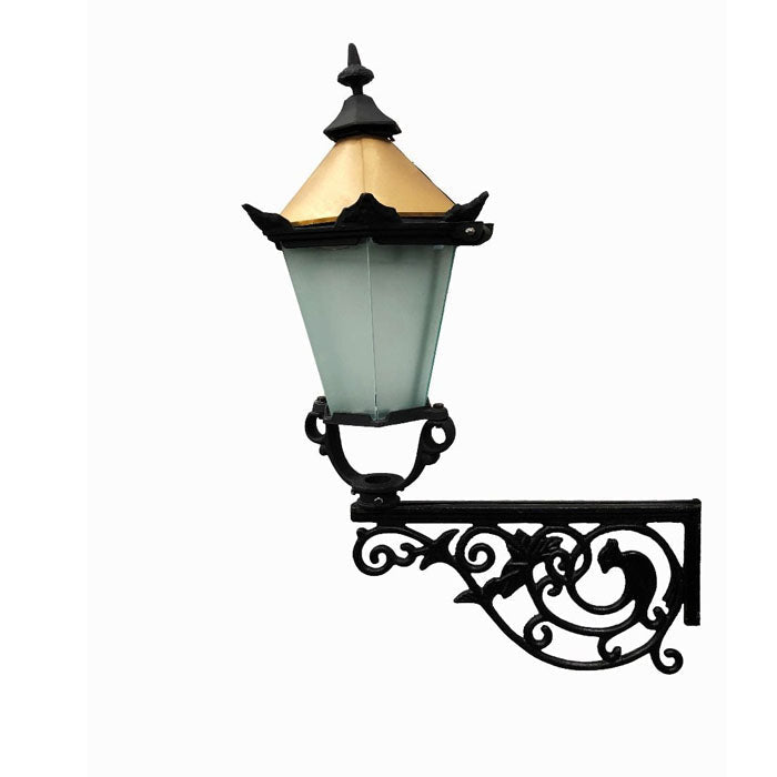 Royal Cast Iron Outdoor Wall Lamp