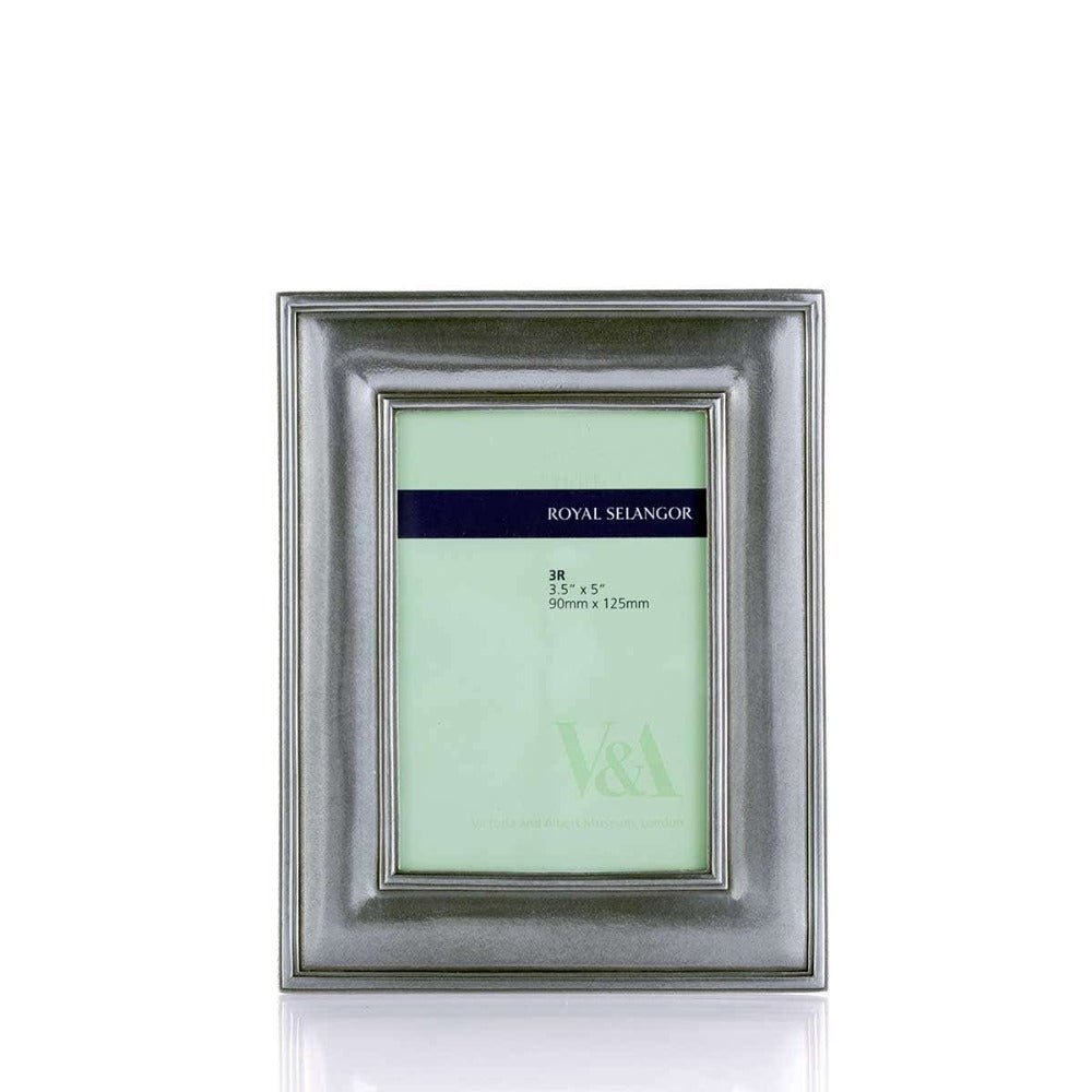 Royal Selangor English Pewter Photo Frame (4 Sizes to Choose)