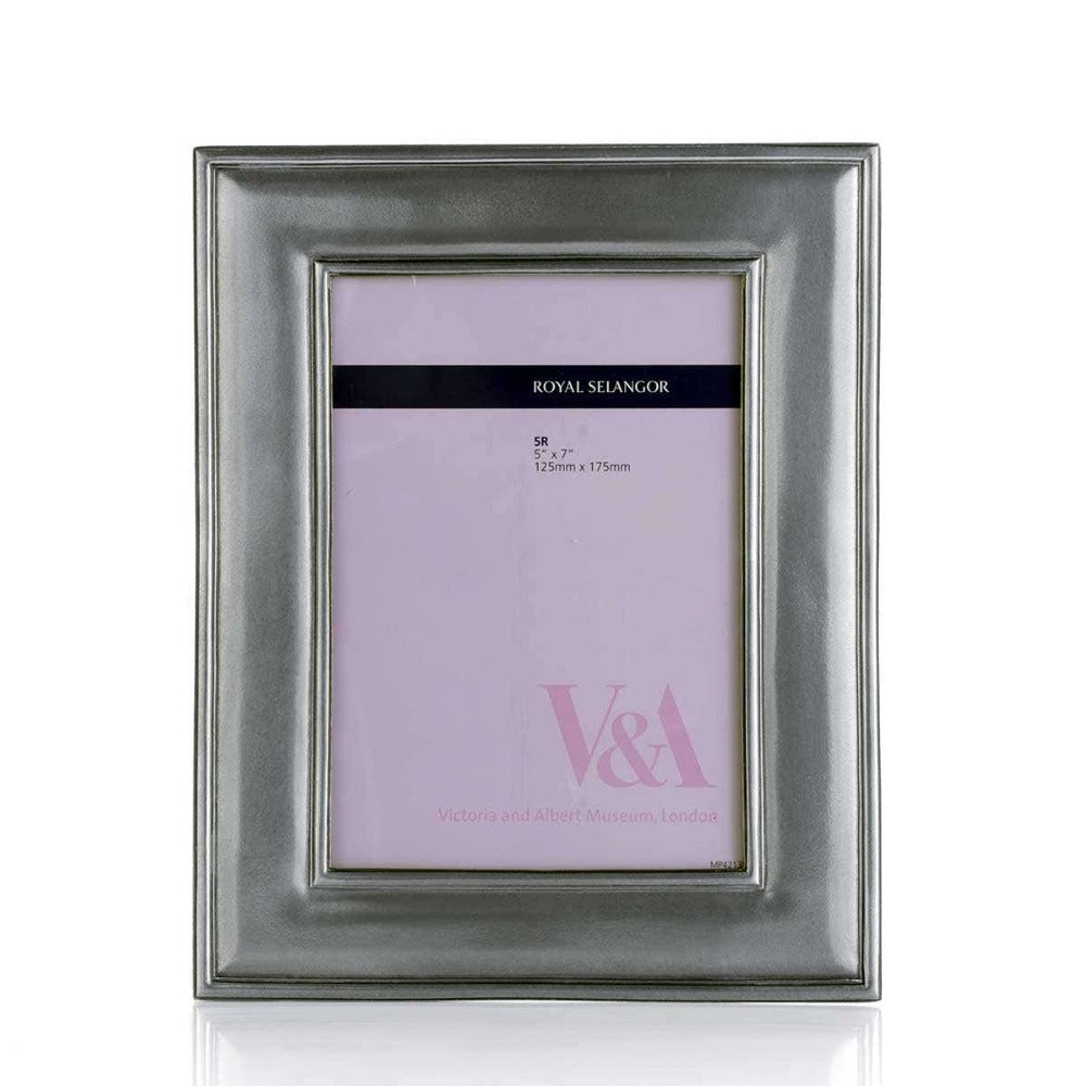 Royal Selangor English Pewter Photo Frame (4 Sizes to Choose)