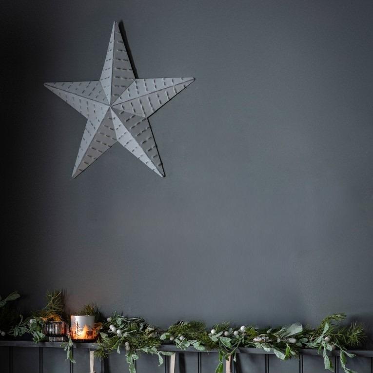 Sculpted Snowflakes Textured Stars in Scandi White
