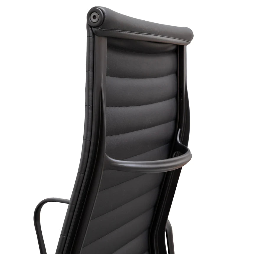Chic Relaxation Office Chair - Black