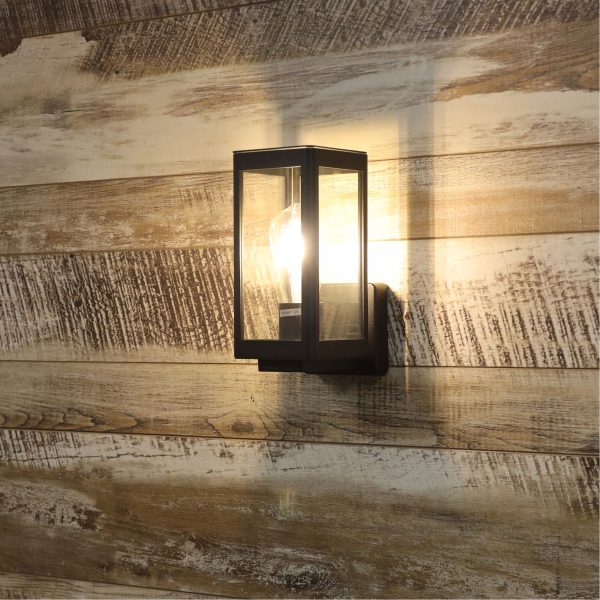 Classic Stylish Outdoor Wall Light (Available in 2 Colors)