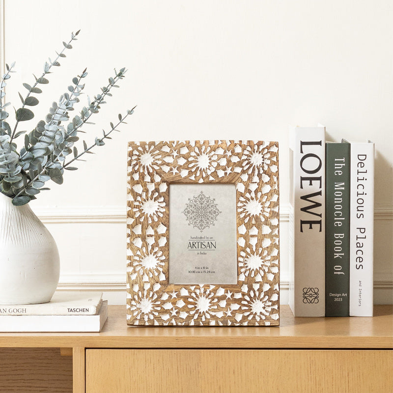 Handcrafted Mango Wood 'Sunflower' Photo Frame - 6x8"