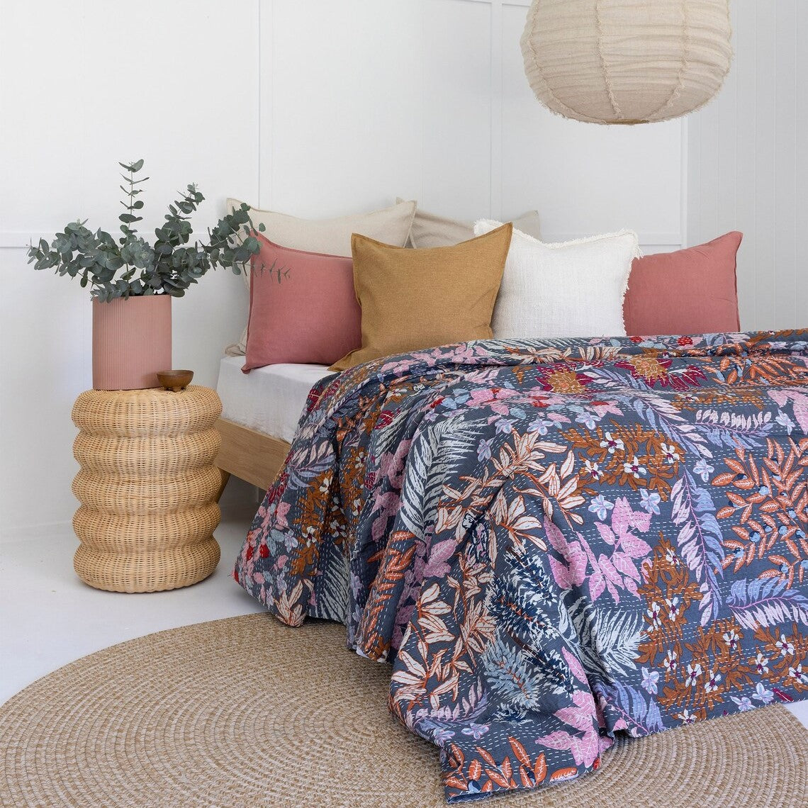 Mixed Leaf Pattern Cotton Bedspread King Size