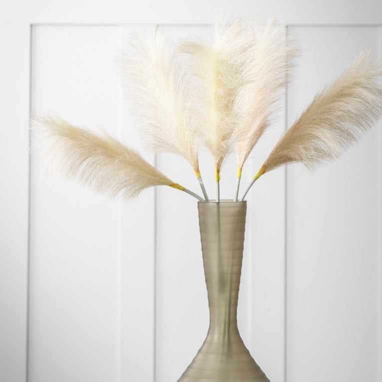 Set of 5 Soft Artificial Goma Feather Stems (Available in 3 Colors)