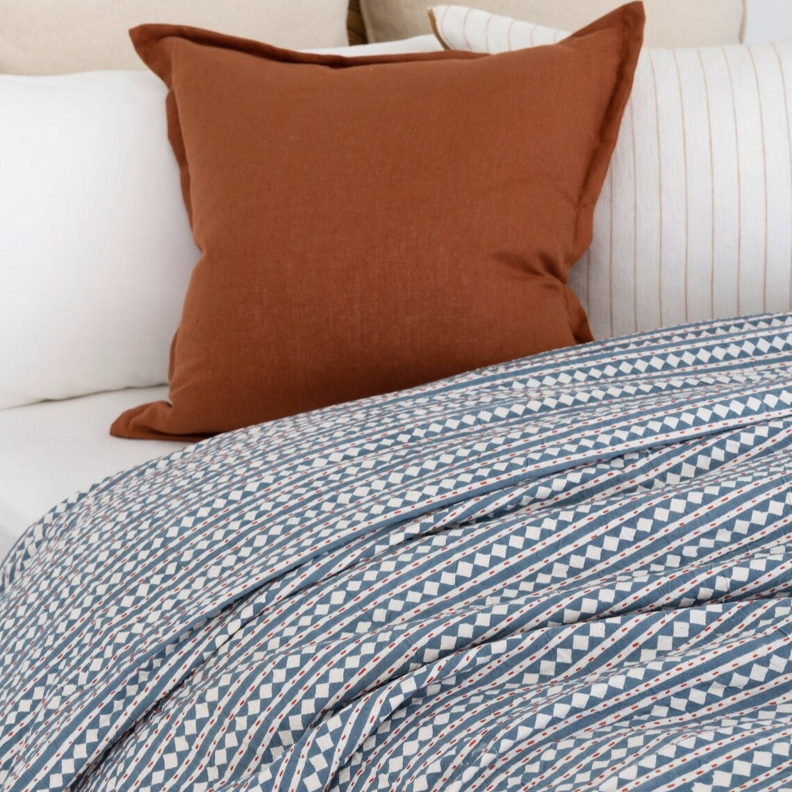 Striped Diamond Pattern Cotton Bedspread