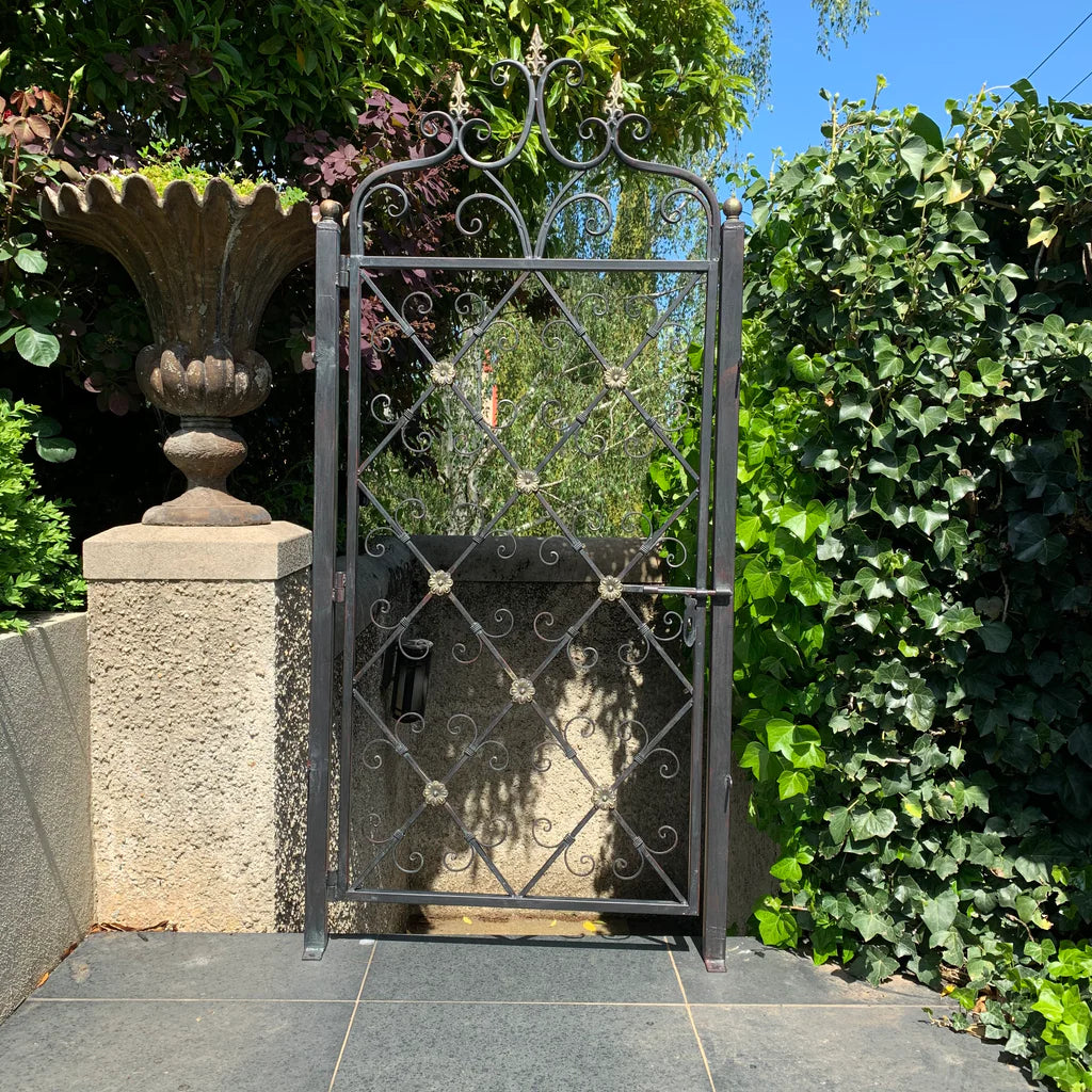 Woven Willow Metal Garden Gate 81cm x 178cm