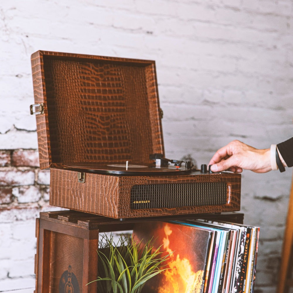 Crosley Voyager Bluetooth Portable Turntable - Brown Croc